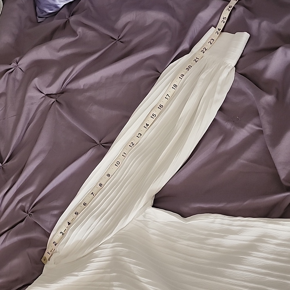 V-Neck Blouse, 2X, white, p2p 22,NWOT - Picture 9 of 9